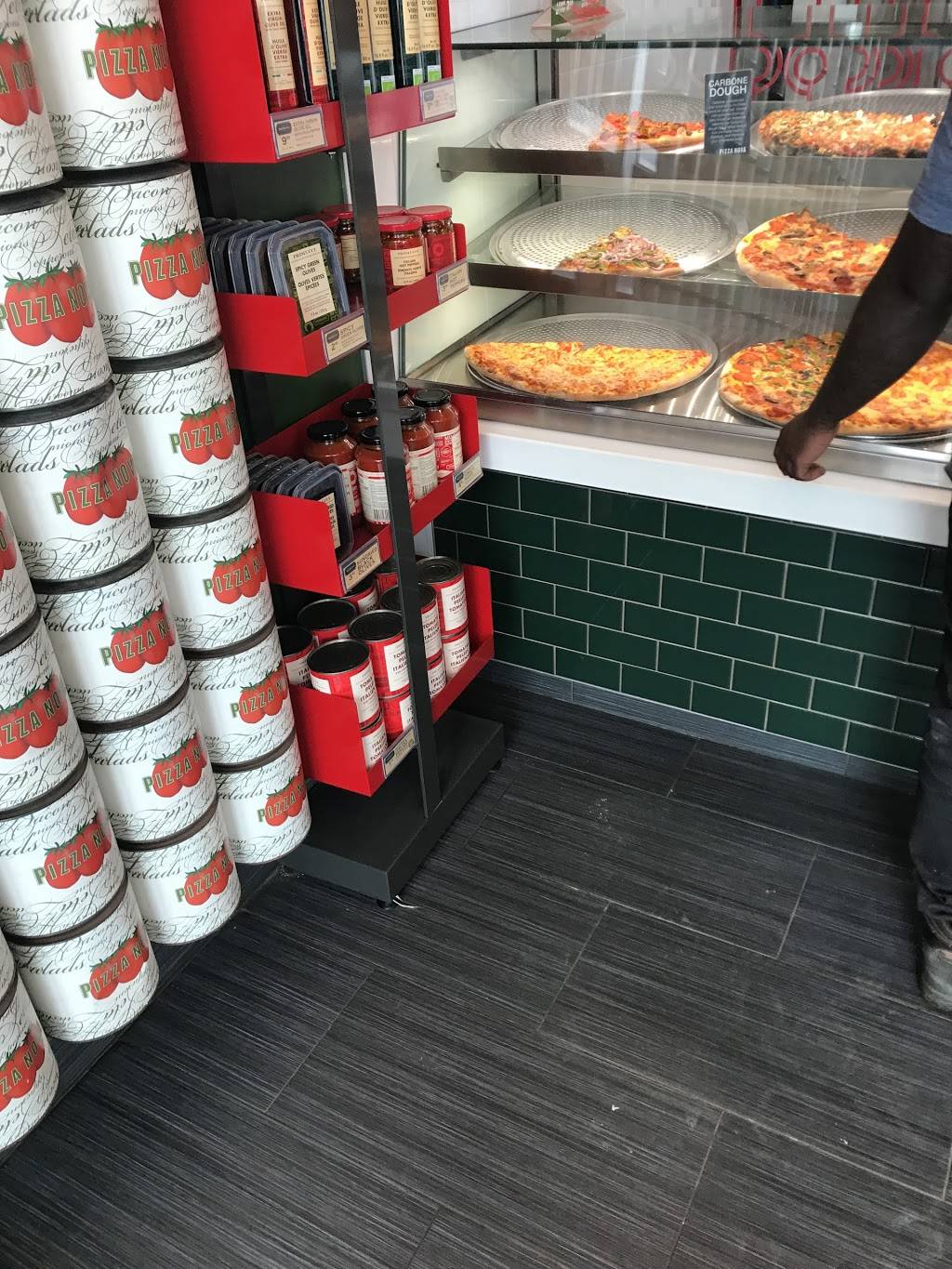 Pizza Nova | meal delivery | 1700 King Rd, King City, ON L7B 0N1, Canada | 4164390000 OR +1 416-439-0000