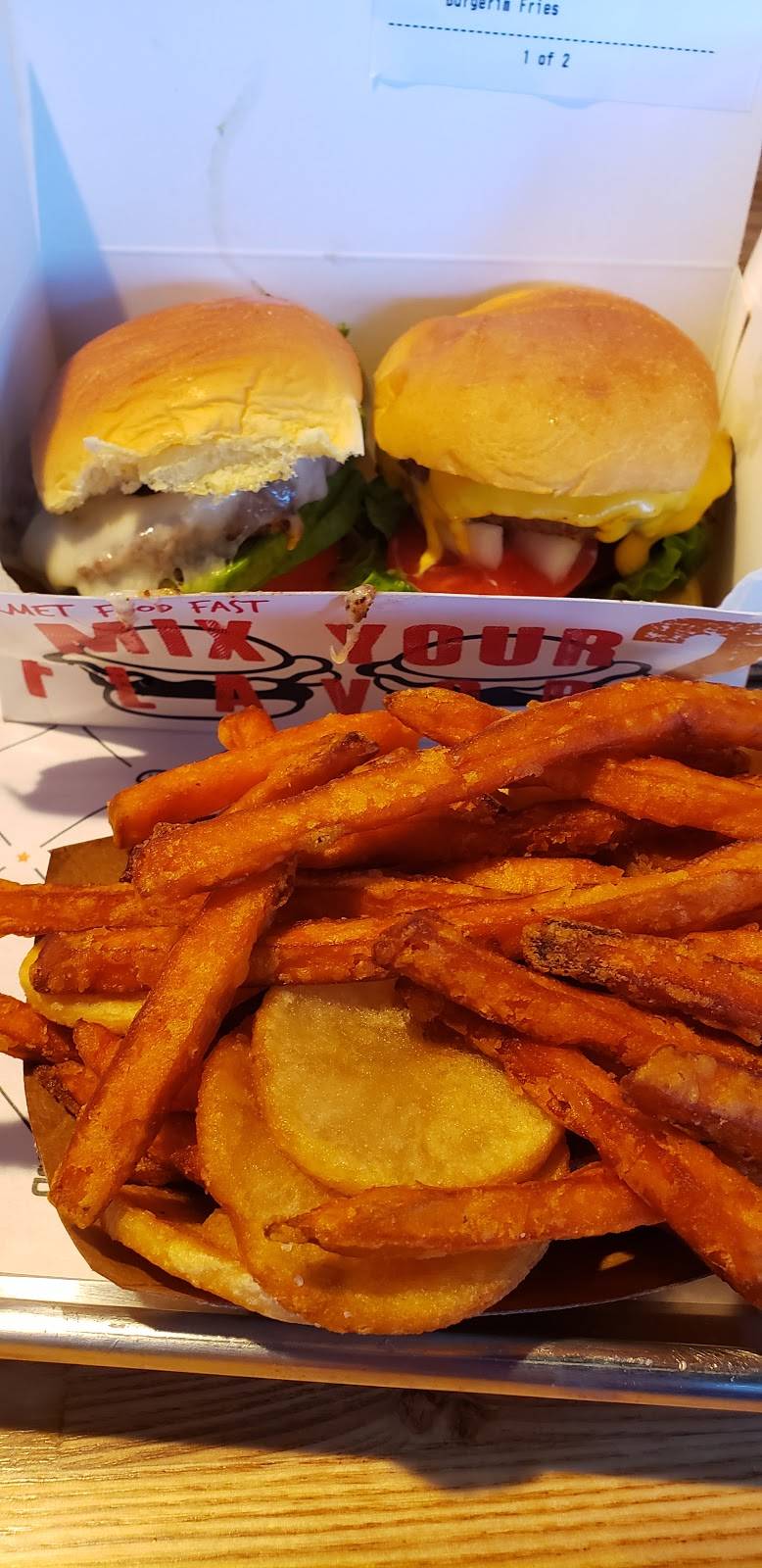 Burgerim | restaurant | 9601 N Tryon St Suite F, Charlotte, NC 28262, USA | 9802372432 OR +1 980-237-2432