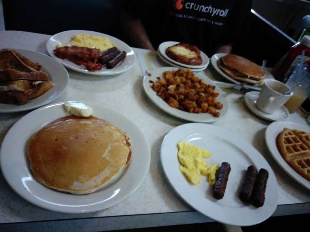 Windsor Farms Restaurant & Ice Cream | restaurant | 550 Windsor Ave, Windsor, CT 06095, USA | 8606884713 OR +1 860-688-4713