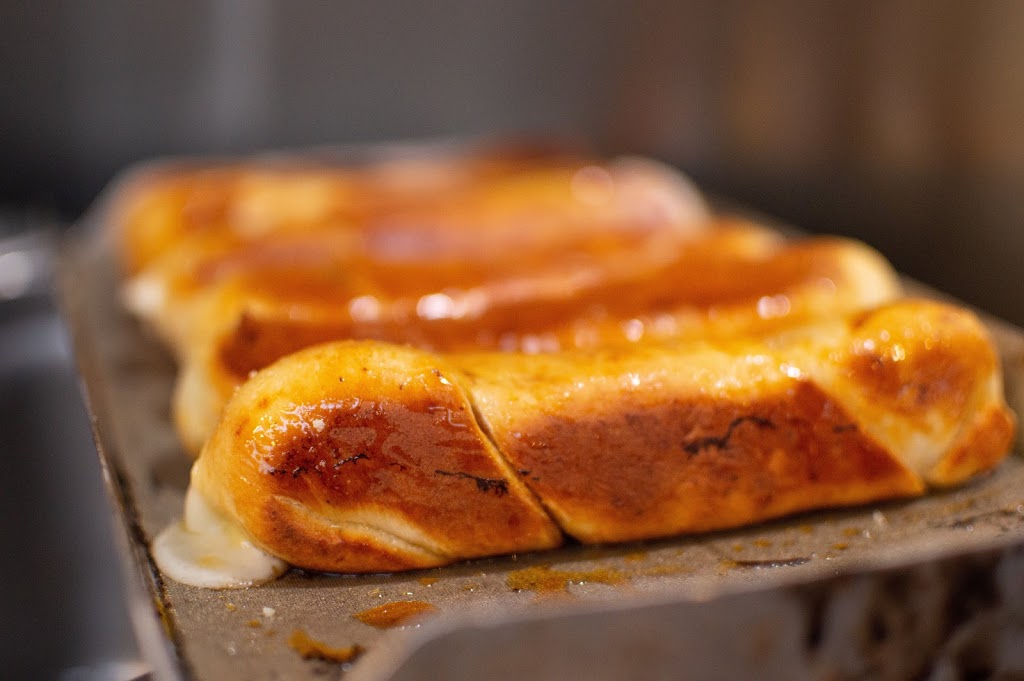 Petoskey Pretzel Co. | restaurant | 102 S Union St, Traverse City, MI 49684, USA | 2312522414 OR +1 231-252-2414