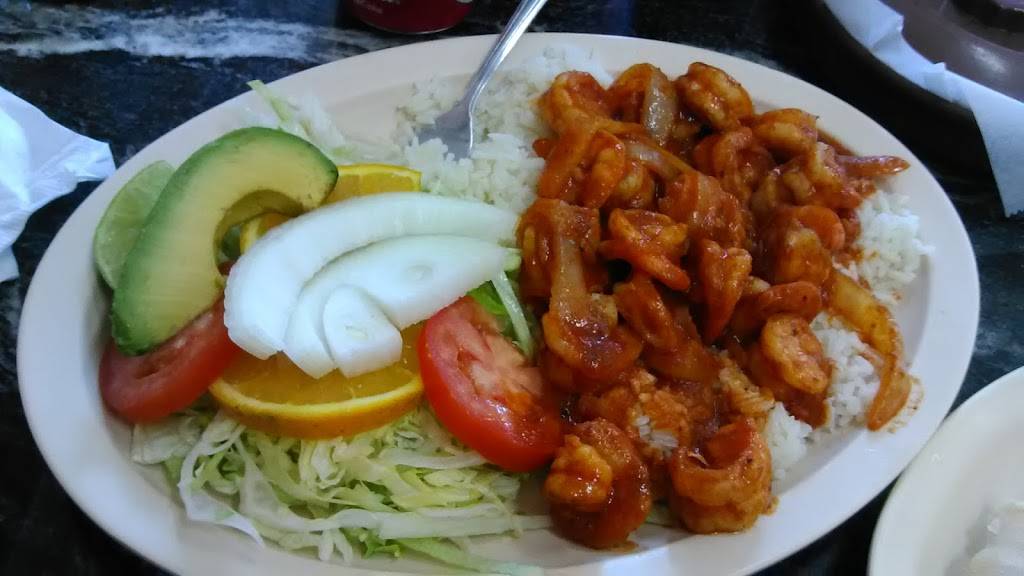 El Burrito Feliz | restaurant | 3219 W Cermak Rd, Chicago, IL 60623, USA | 7735221622 OR +1 773-522-1622