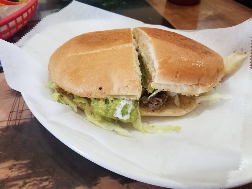 El Tipico Restaurant | restaurant | 2775, 1326 Goliad Rd, San Antonio, TX 78223, USA | 2105332070 OR +1 210-533-2070