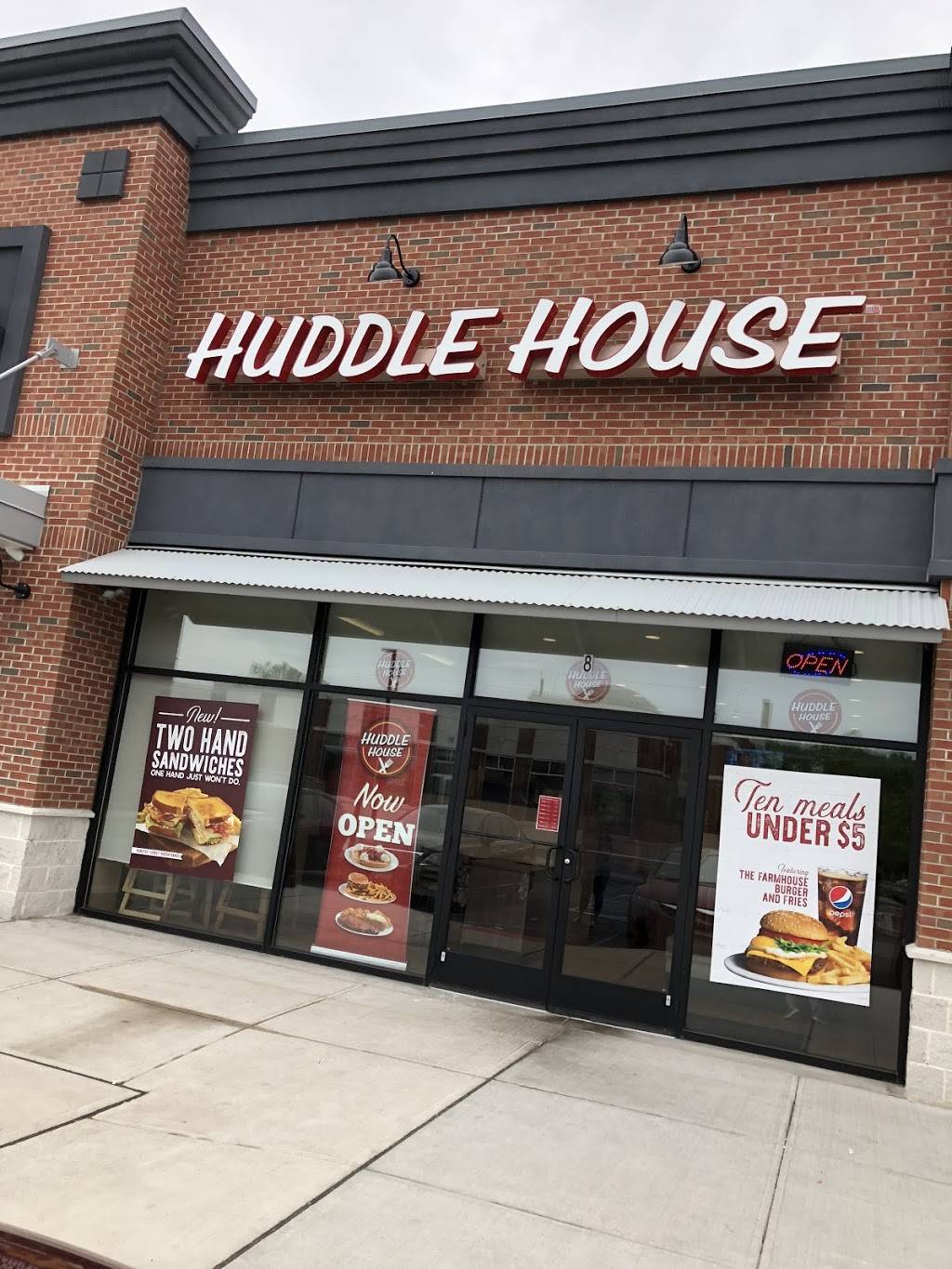 Huddle House | restaurant | 17 Outwater Ln, Garfield, NJ 07026, USA | 9739550895 OR +1 973-955-0895