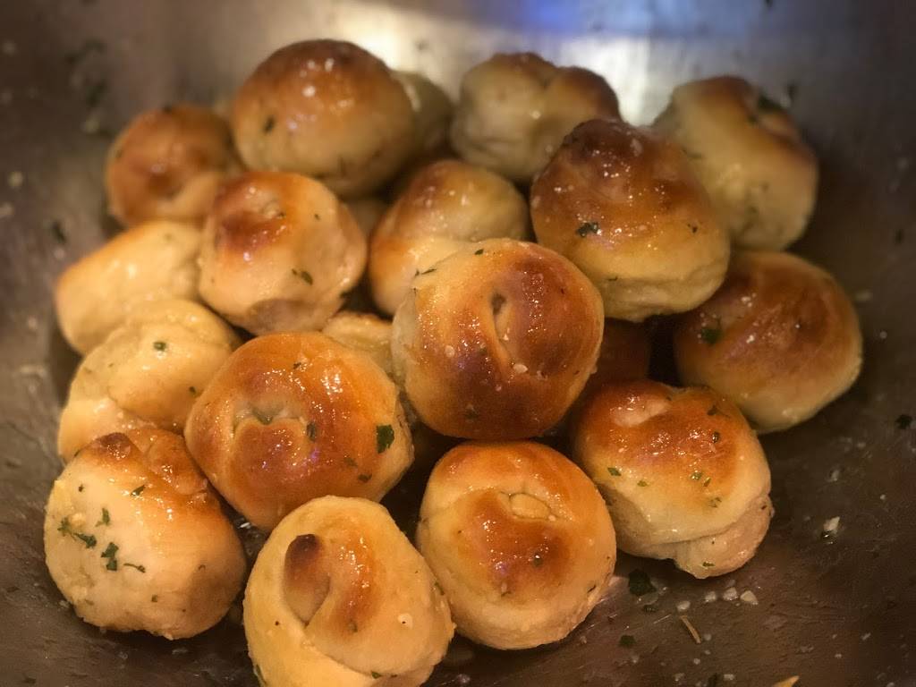 Emilios Restaurant | restaurant | 3856, 715 Bennetts Mills Rd # 7, Jackson, NJ 08527, USA | 7329289115 OR +1 732-928-9115