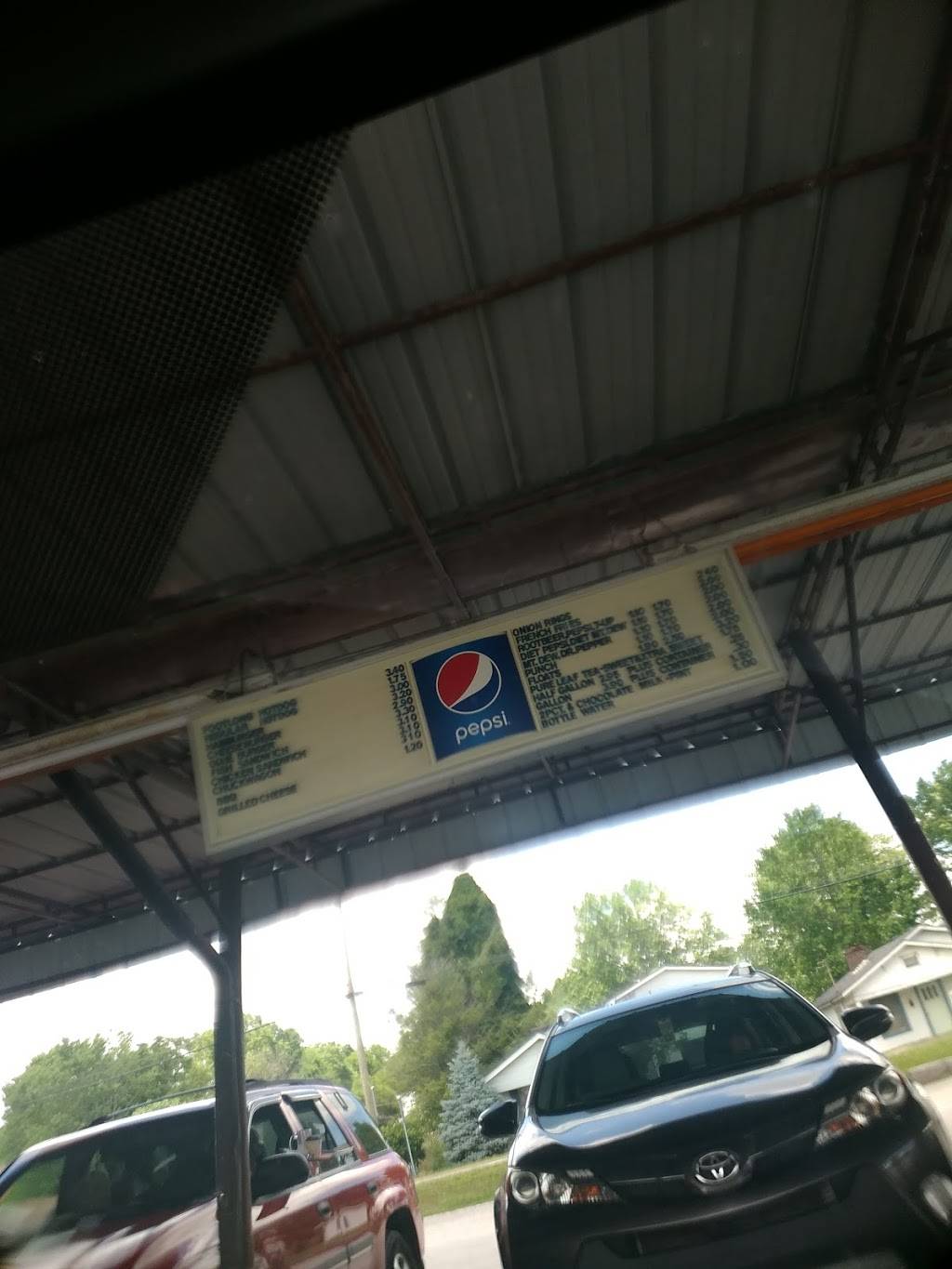 Crabtree Root Beer Stand | restaurant | 129 18th St, Corbin, KY 40701, USA | 6065284163 OR +1 606-528-4163