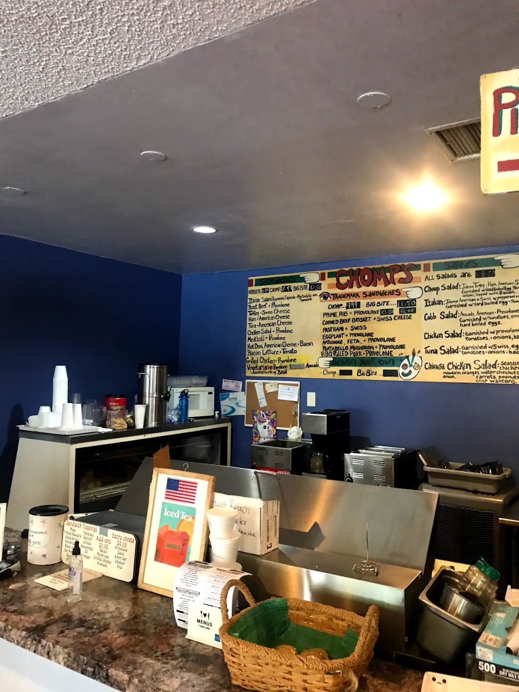 Chomps Deli | restaurant | 216 B, 6th St, Glenwood Springs, CO 81601, USA | 9709459355 OR +1 970-945-9355