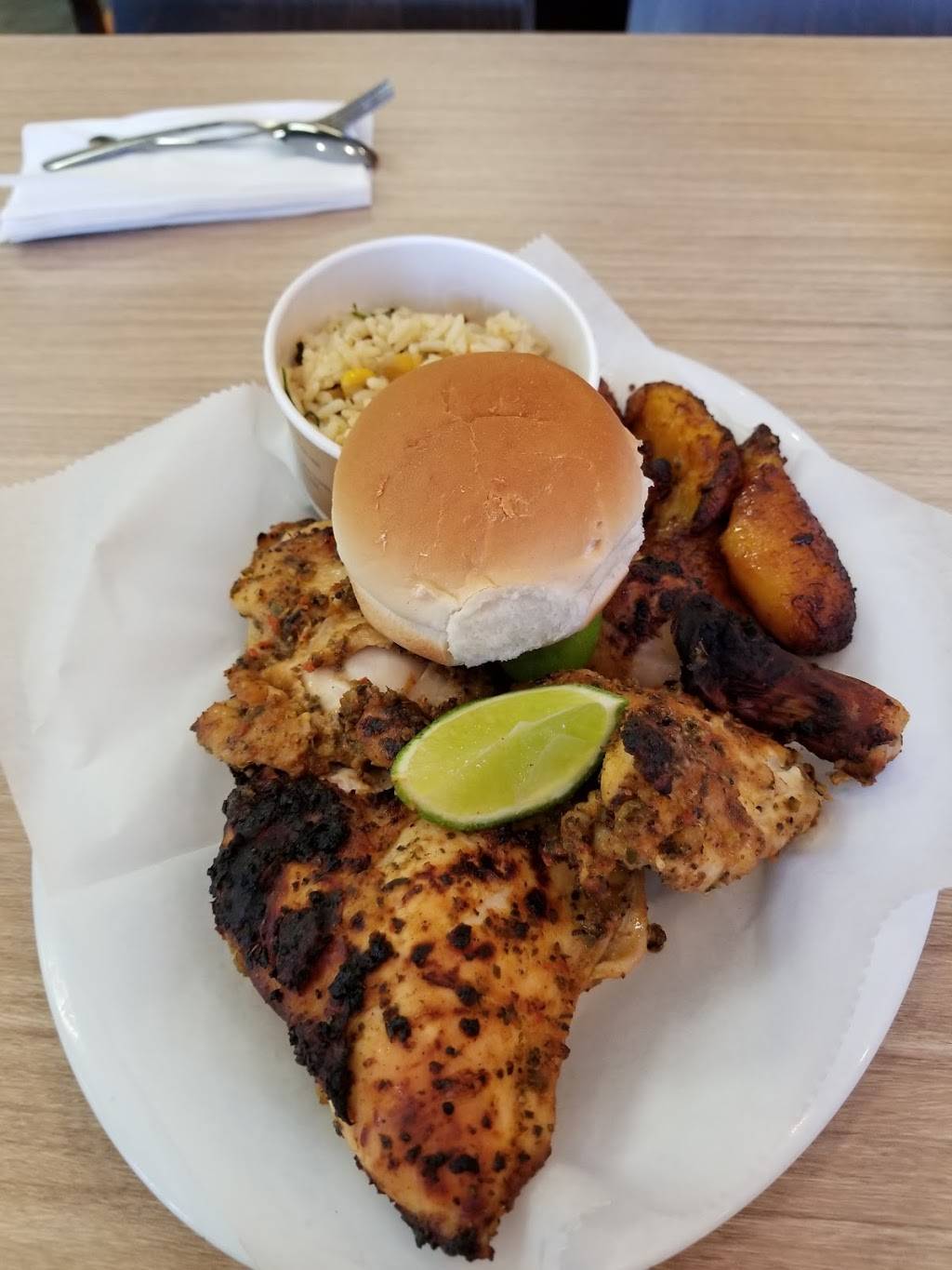 Pollo Campero | restaurant | 4830 N Pulaski Rd #102, Chicago, IL 60630, USA | 7732821966 OR +1 773-282-1966