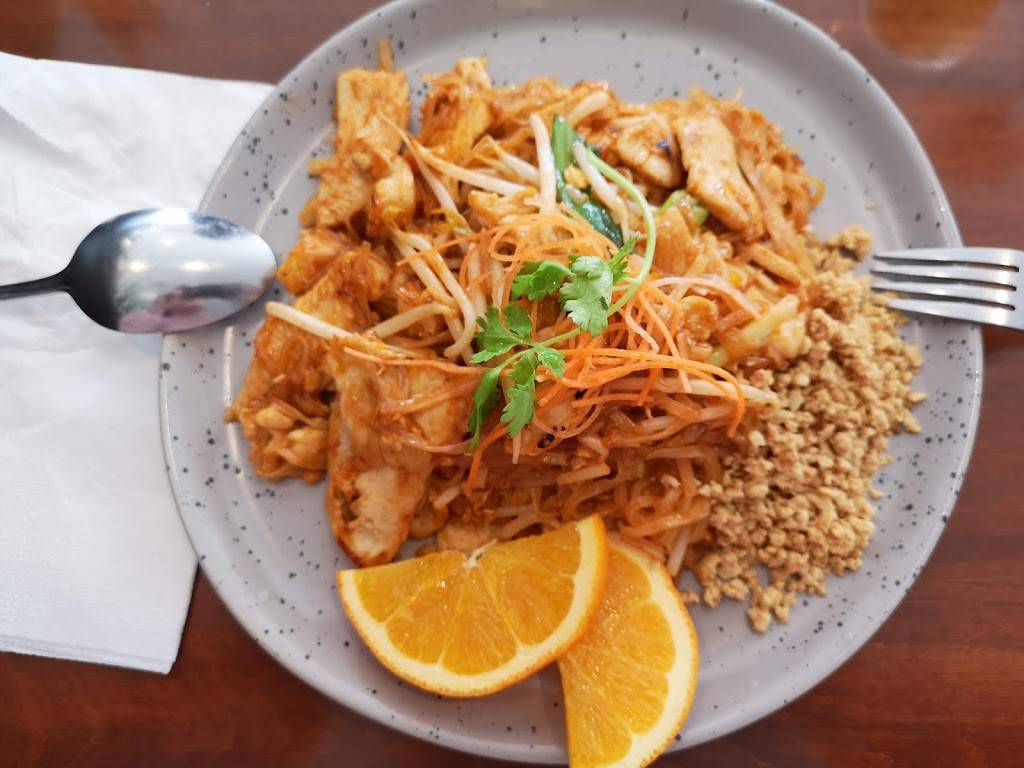 Thai House Cuisine | restaurant | 181 Main St E, Milton, ON L9T 1N7, Canada | 9052030912 OR +1 905-203-0912