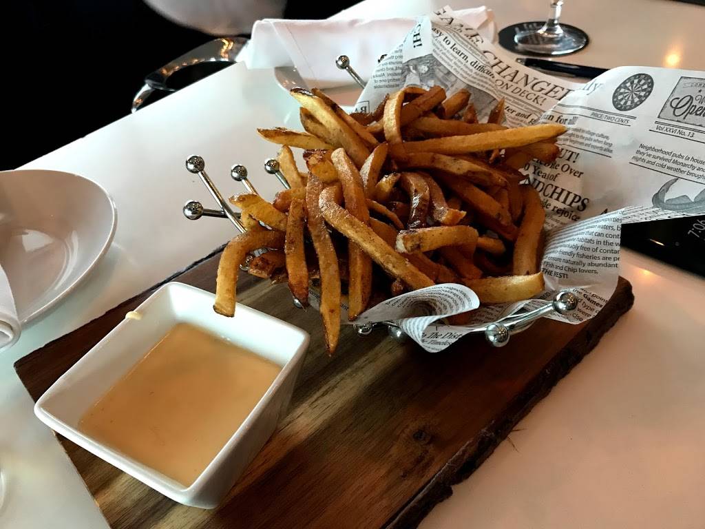 Hotsy-Totsy Bar & Grill and the sidecar speakeasy | restaurant | 2032 Harrison St, Hollywood, FL 33020, USA | 9545442383 OR +1 954-544-2383