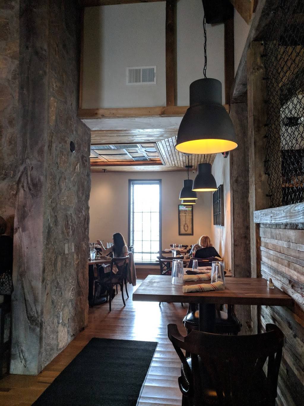 Prime Pub Danbury | restaurant | 2 Nabby Rd, Danbury, CT 06811, USA | 2034566935 OR +1 203-456-6935