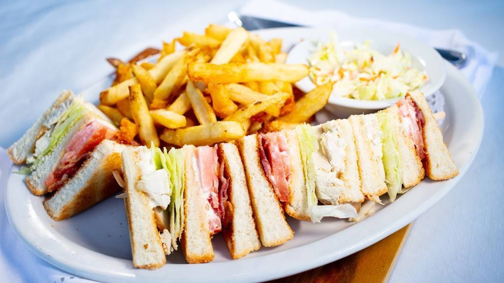 Wallys World | restaurant | 1100 Simcoe St N, Oshawa, ON L1G 4W6, Canada | 9054330369 OR +1 905-433-0369