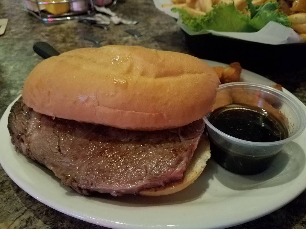 Highland Howies Pub & Grill | restaurant | 3605 Humboldt Rd, Green Bay, WI 54311, USA | 9204692999 OR +1 920-469-2999