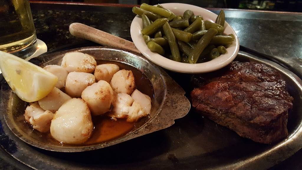 Erin Pub | restaurant | 36 W Winona Ave, Norwood, PA 19074, USA | 6104610991 OR +1 610-461-0991