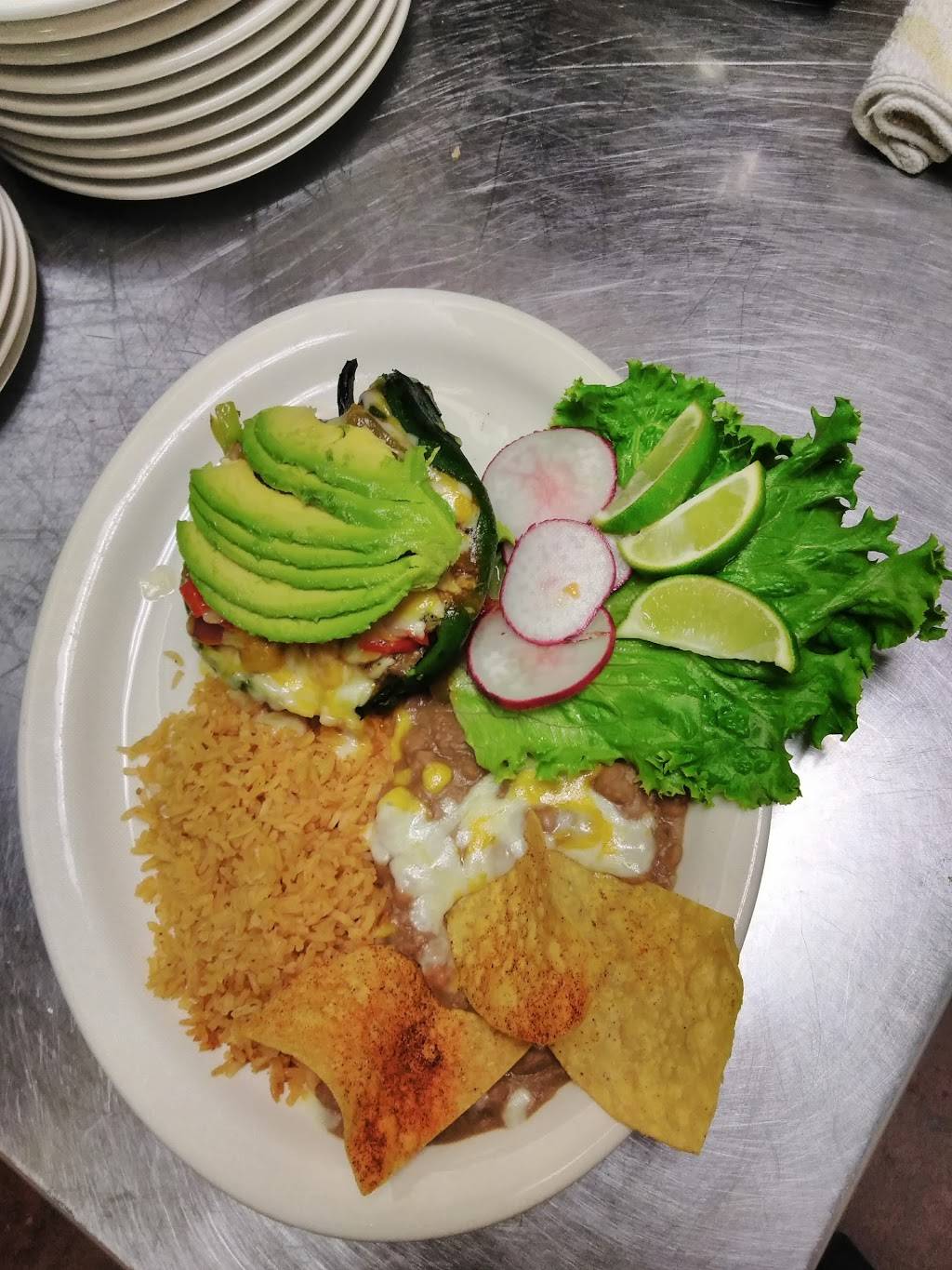 La Kebrada Mexican Restaurant-Clovis | restaurant | 1175 N Fowler Ave #105, Clovis, CA 93611, USA | 5599004589 OR +1 559-900-4589