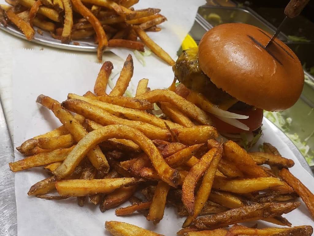 RFsCorner Grill | restaurant | 712 W Main St, Lexington, SC 29072, USA | 8034907800 OR +1 803-490-7800