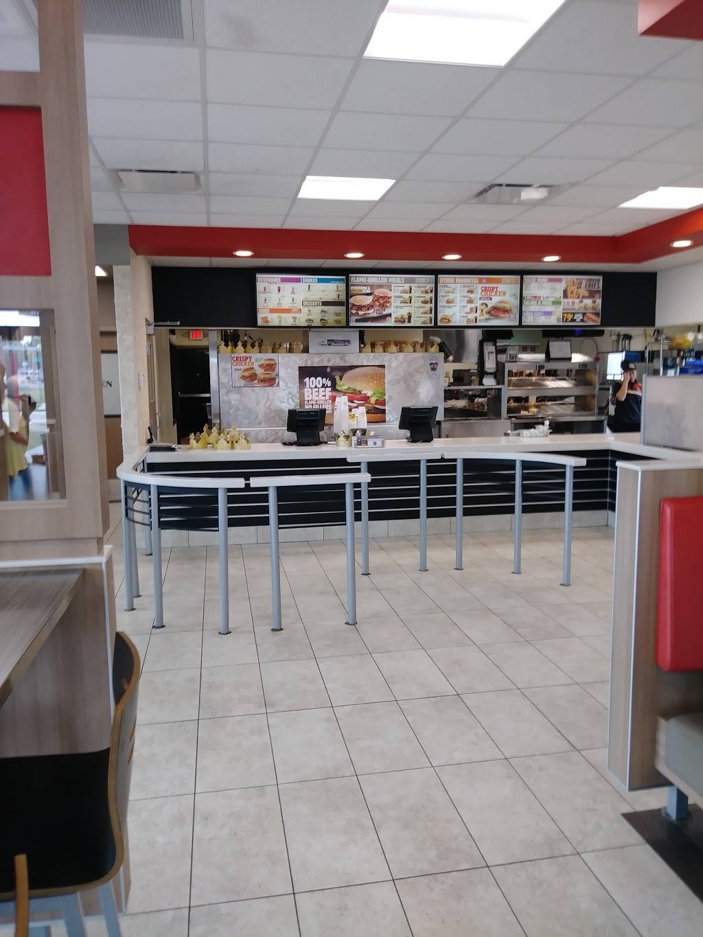 Burger King | restaurant | 720 Tenney St, Kewanee, IL 61443, USA | 3098539004 OR +1 309-853-9004