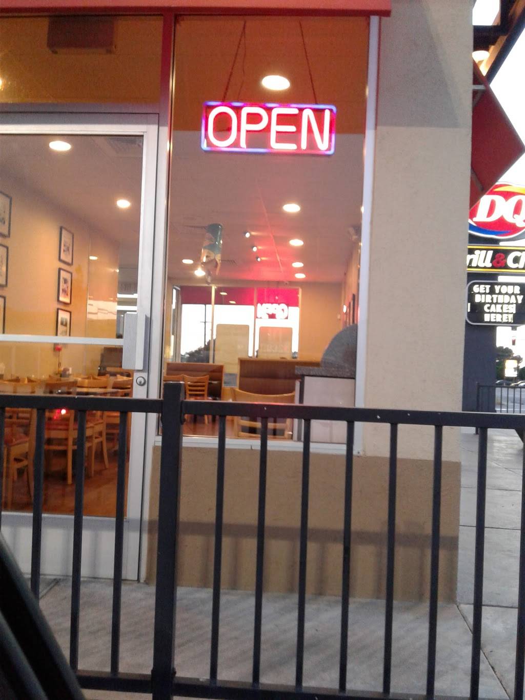 Dairy Queen Grill & Chill | restaurant | 18525 Valley Blvd, Bloomington, CA 92316, USA | 9094211151 OR +1 909-421-1151