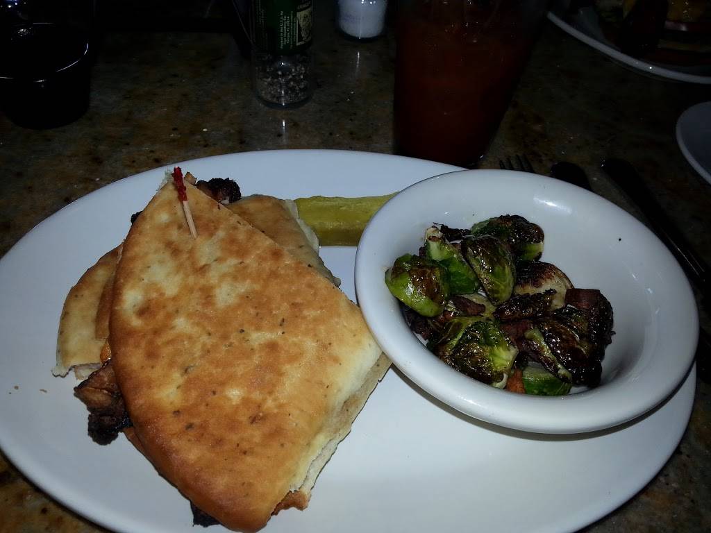 Cimis Bistro at Pinnacle | restaurant | 1500 Pinnacle Club Dr, Grove City, OH 43123, USA | 6145390397 OR +1 614-539-0397