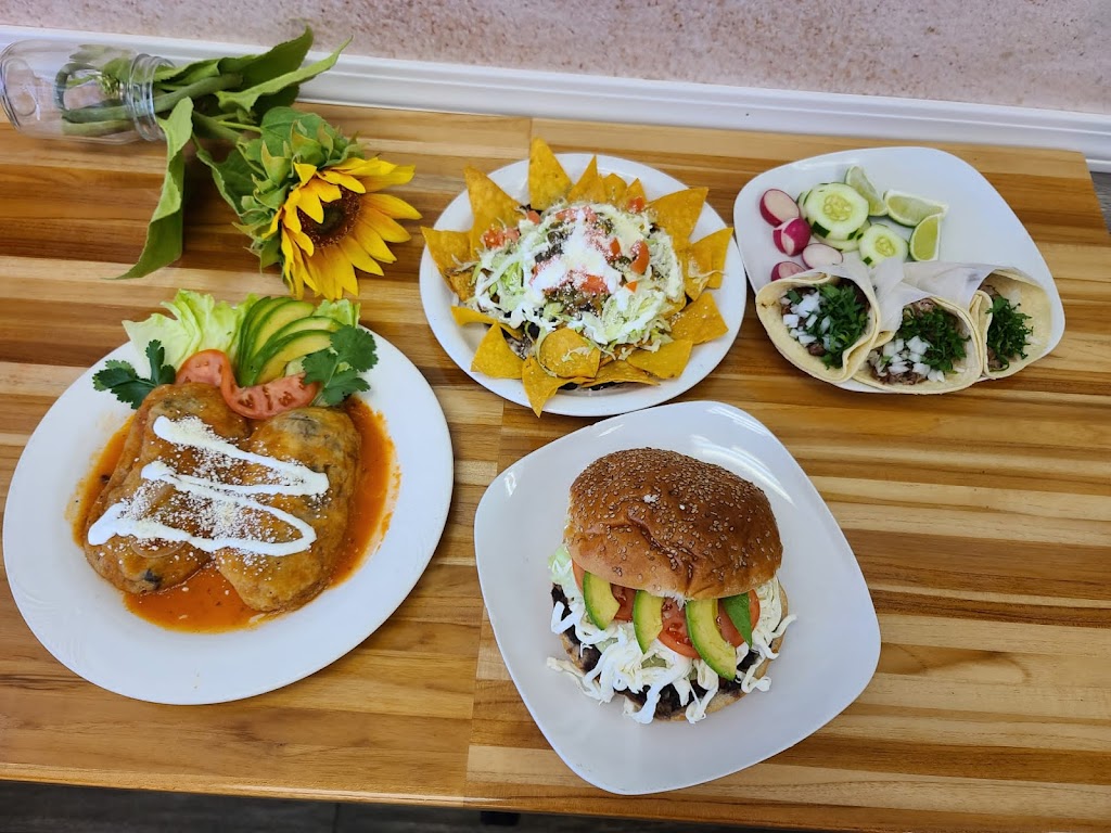 El Tenate Mexican Food | restaurant | 45 Cherry St, Waterbury, CT 06702, USA | 2035277811 OR +1 203-527-7811