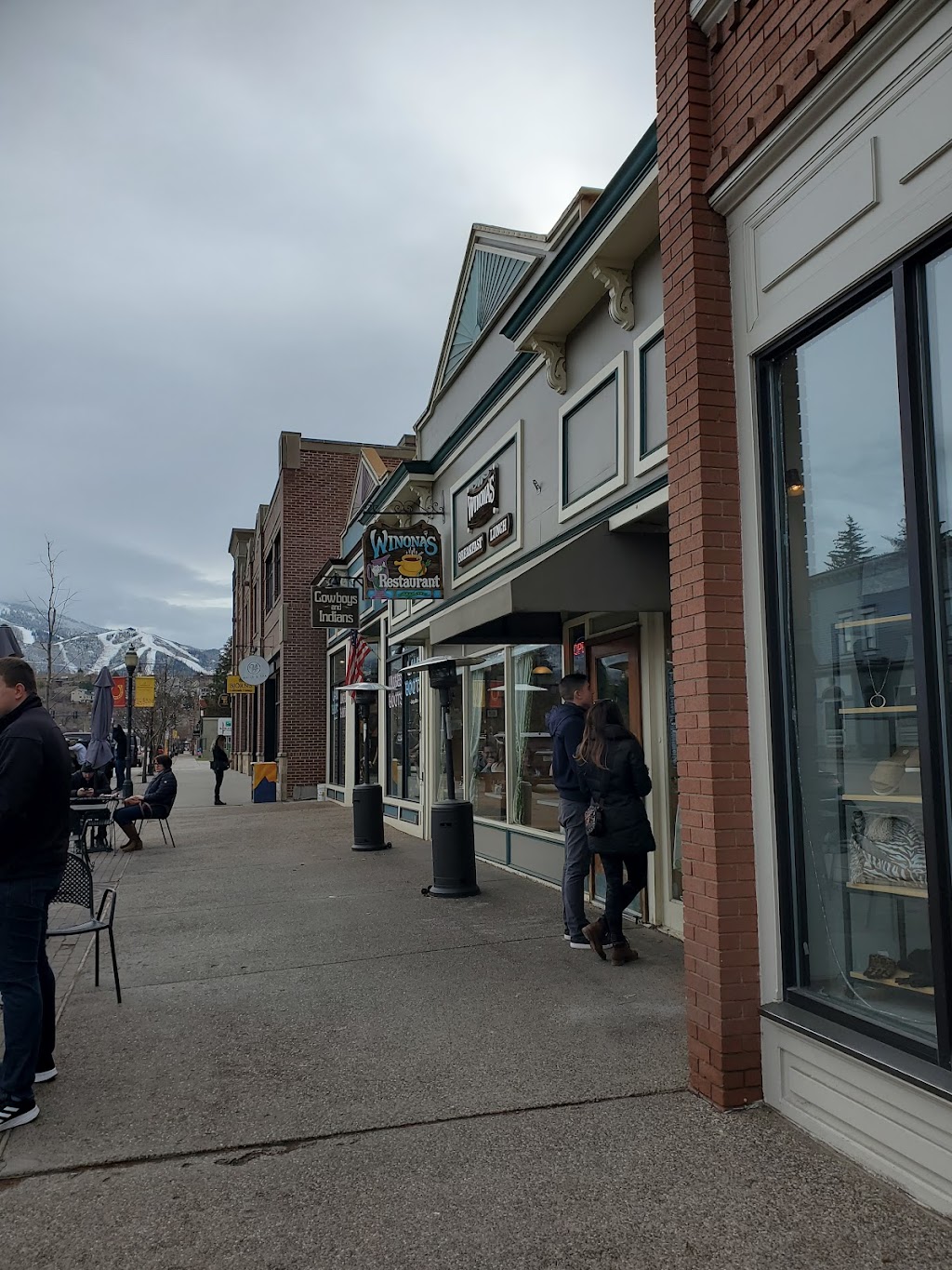Winonas Restaurant | restaurant | 617 Lincoln Ave, Steamboat Springs, CO 80487, USA | 9708792483 OR +1 970-879-2483