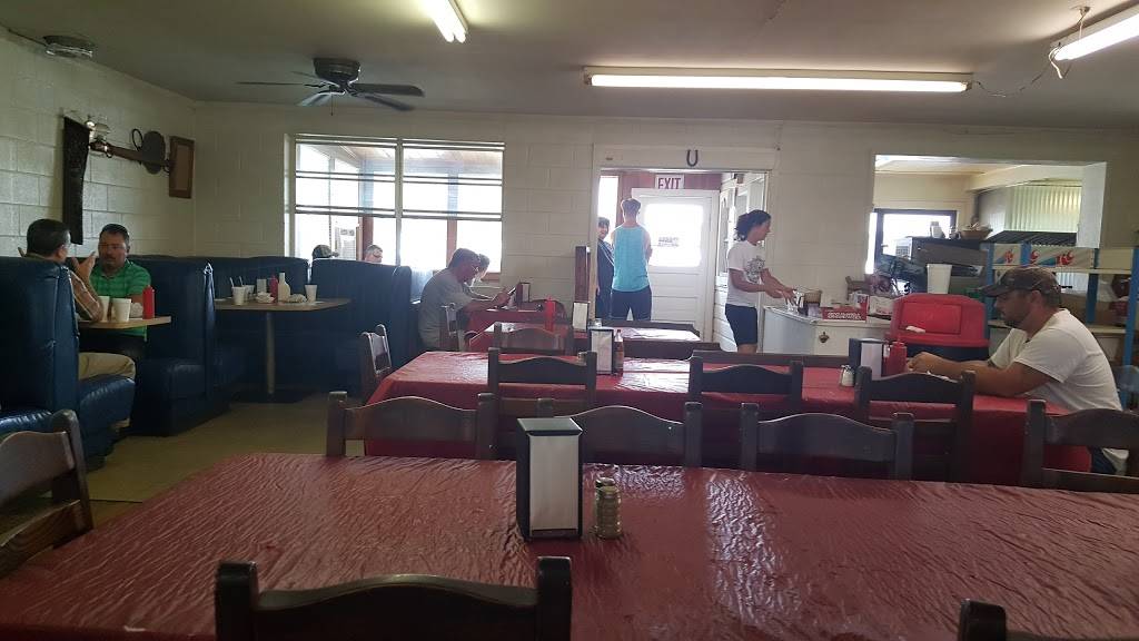 Hutchins Snack Bar | restaurant | 501 Boss Moore Rd, Caroleen, NC 28019, USA | 8286576138 OR +1 828-657-6138