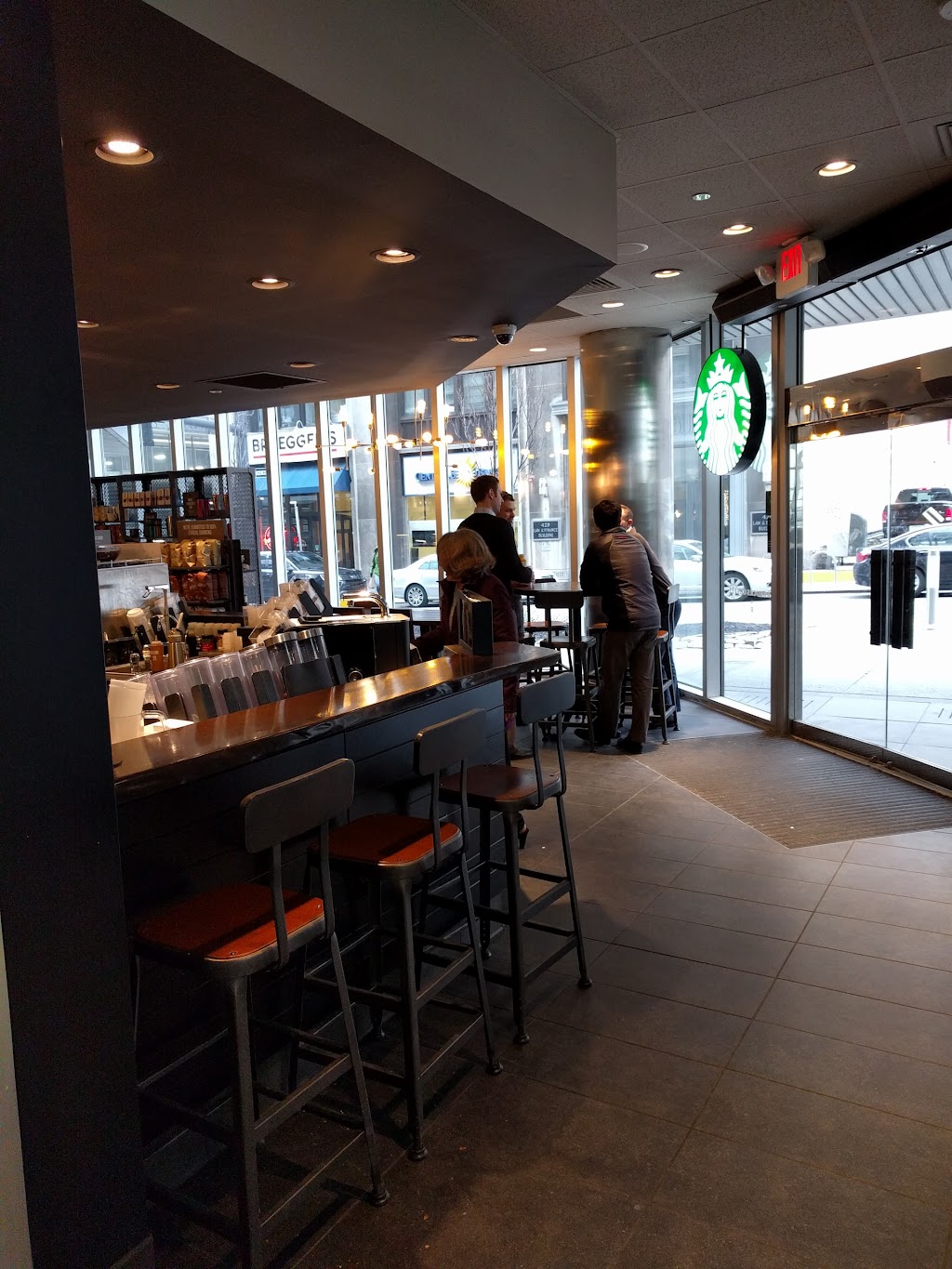 Starbucks | cafe | 301 Grant St, Pittsburgh, PA 15219, USA | 4122326920 OR +1 412-232-6920