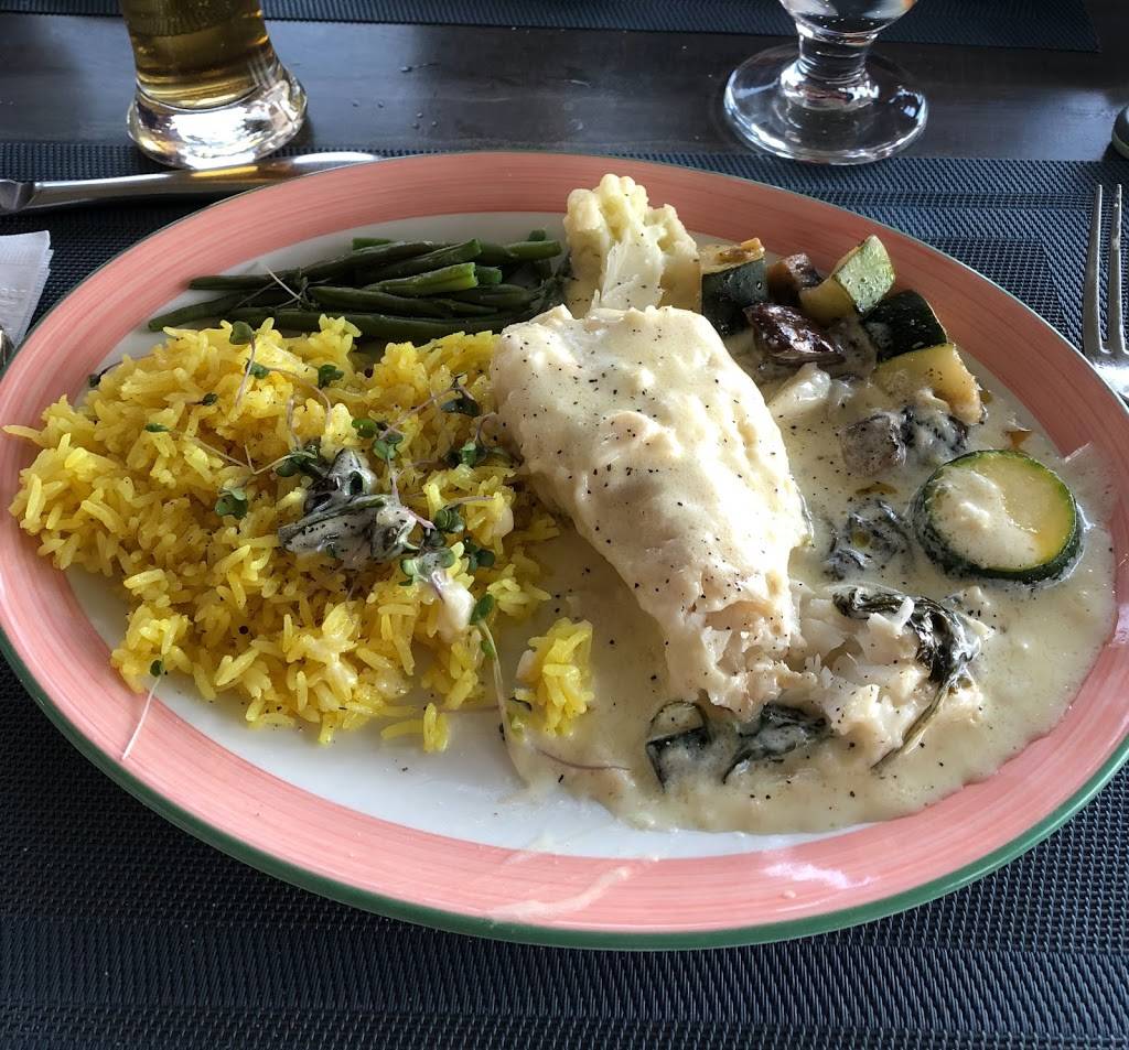 Restaurant La Perle du St-Laurent | restaurant | 102 Rue du Quai, Portneuf, QC G0A 2Y0, Canada | 4182862400 OR +1 418-286-2400