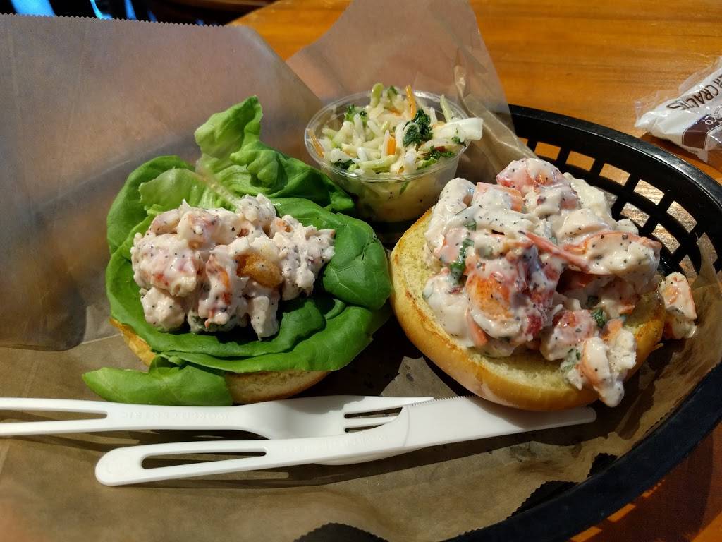 Quicks Hole Taqueria | restaurant | 6 Luscombe Ave, Woods Hole, MA 02543, USA | 5084950792 OR +1 508-495-0792