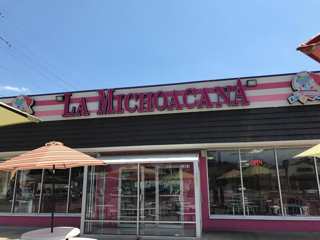 La Michoacana Premium | meal takeaway | 1801 Belvidere St, Waukegan, IL 60085, USA | 2244804965 OR +1 224-480-4965