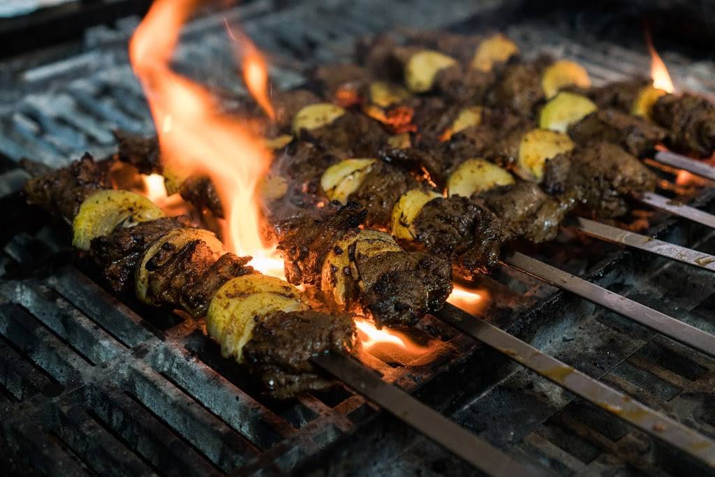 Restaurant Dima | restaurant | 1575 Rue Dudemaine, Montréal, QC H3M 1R2, Canada | 5143343876 OR +1 514-334-3876