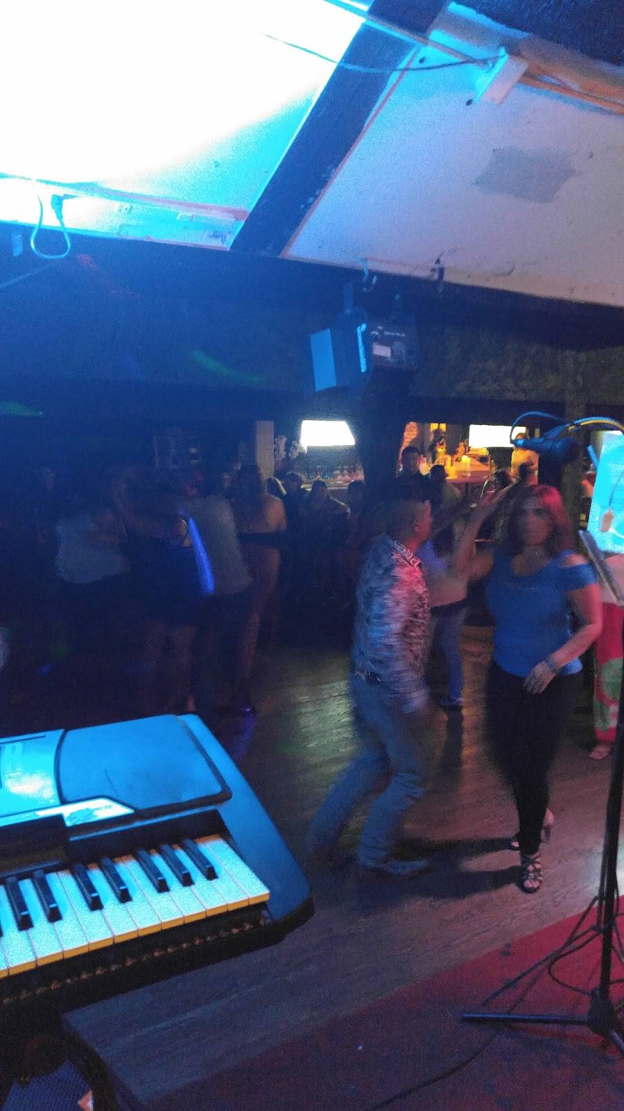 El Carnaval | restaurant | 2026 W 5th St, Santa Ana, CA 92703, USA | 7146480668 OR +1 714-648-0668