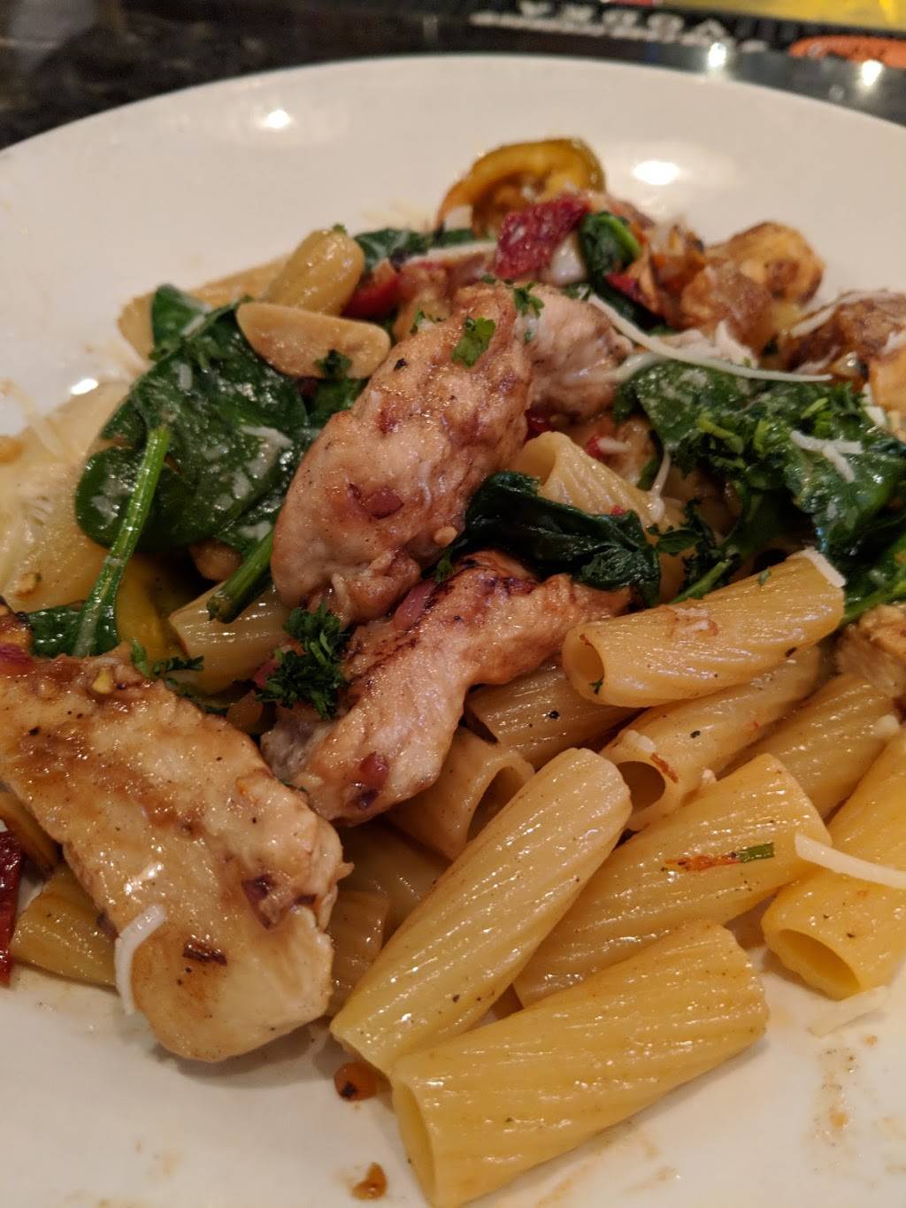 PETES Saloon & Restaurant | restaurant | 8 W Main St, Elmsford, NY 10523, USA | 9145929849 OR +1 914-592-9849