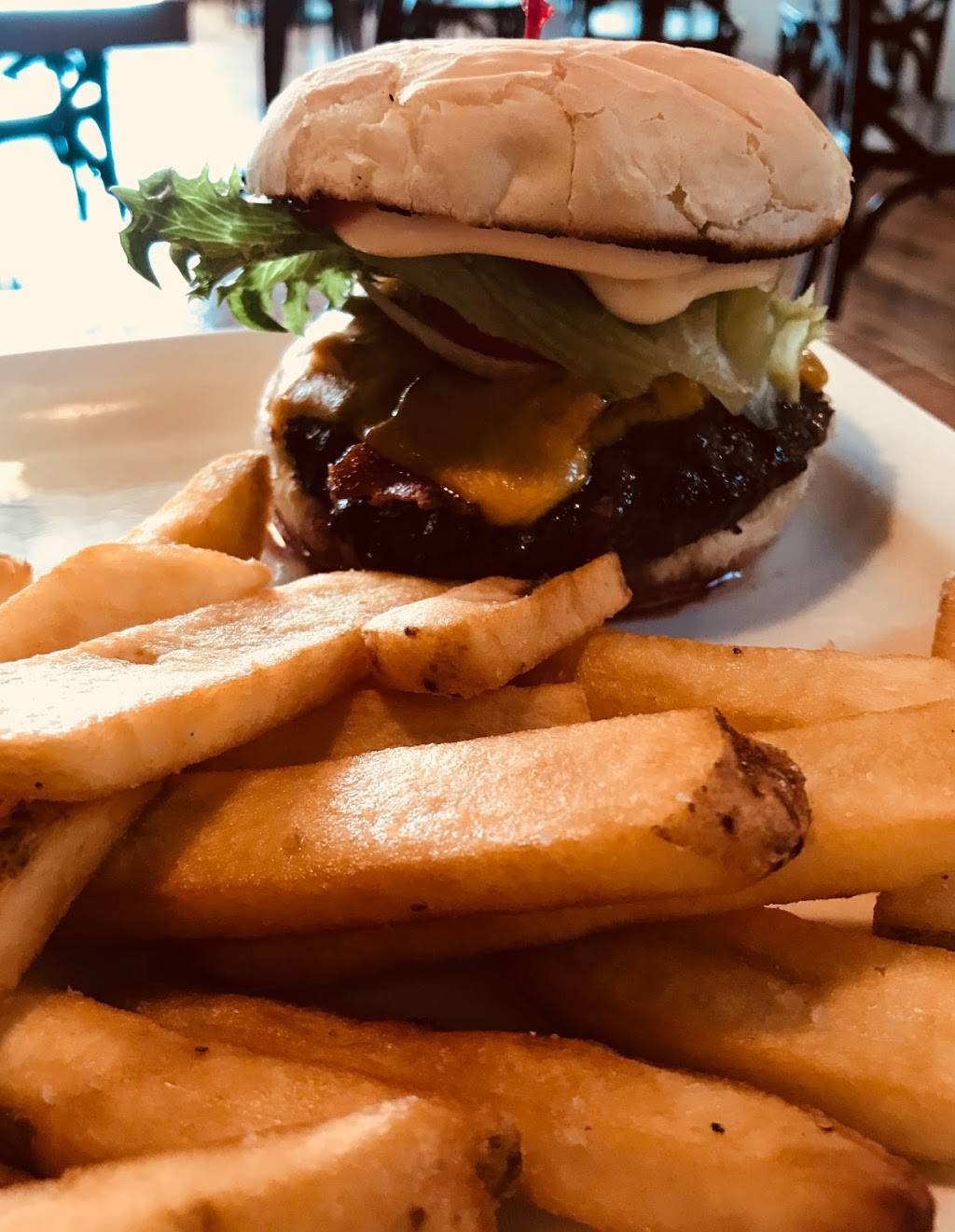 Door 142 | restaurant | 142 N Main St, Fredericktown, OH 43019, USA | 7408484074 OR +1 740-848-4074