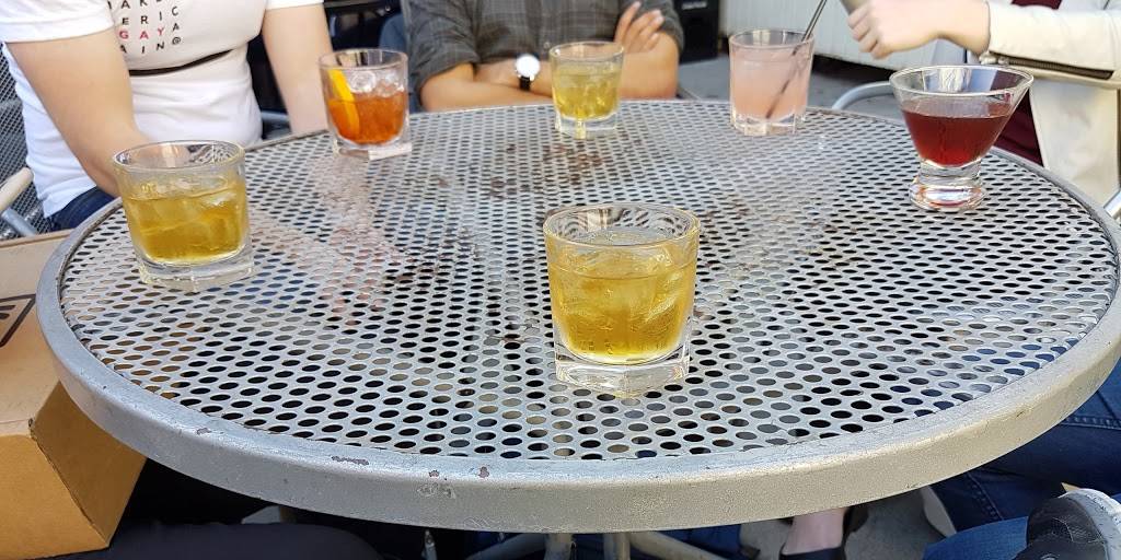 Mars Bar & Restaurant | restaurant | 798 Brannan St, San Francisco, CA 94103, USA | 4156216277 OR +1 415-621-6277