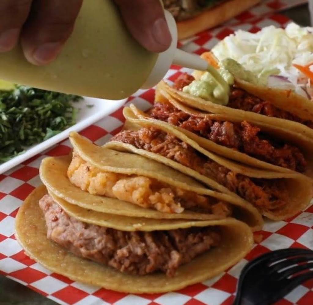 REGIOS Tacos A Vapor | restaurant | 2000 Cupples Rd, San Antonio, TX 78226, USA | 8326517789 OR +1 832-651-7789