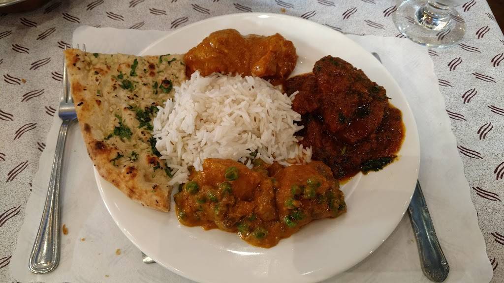 Lyons Indian Cuisine & Bar | restaurant | 3121 W Benjamin Holt Dr, Stockton, CA 95219, USA | 2096664372 OR +1 209-666-4372