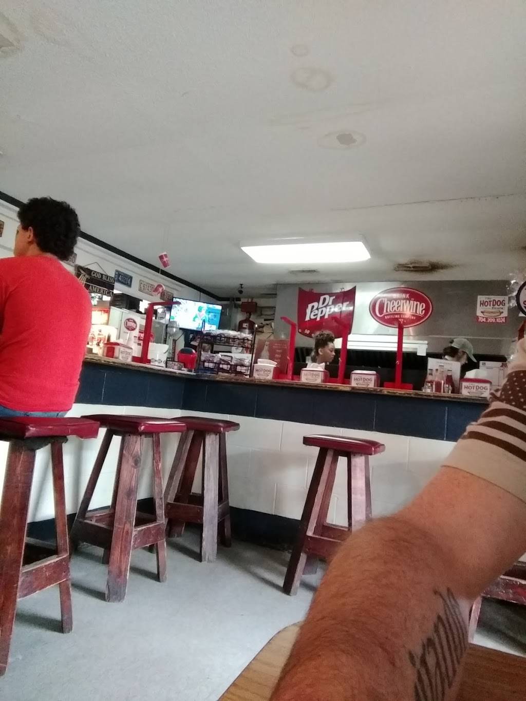 The Hotdog Shack | restaurant | 408 US-52, Granite Quarry, NC 28146, USA | 7042091024 OR +1 704-209-1024