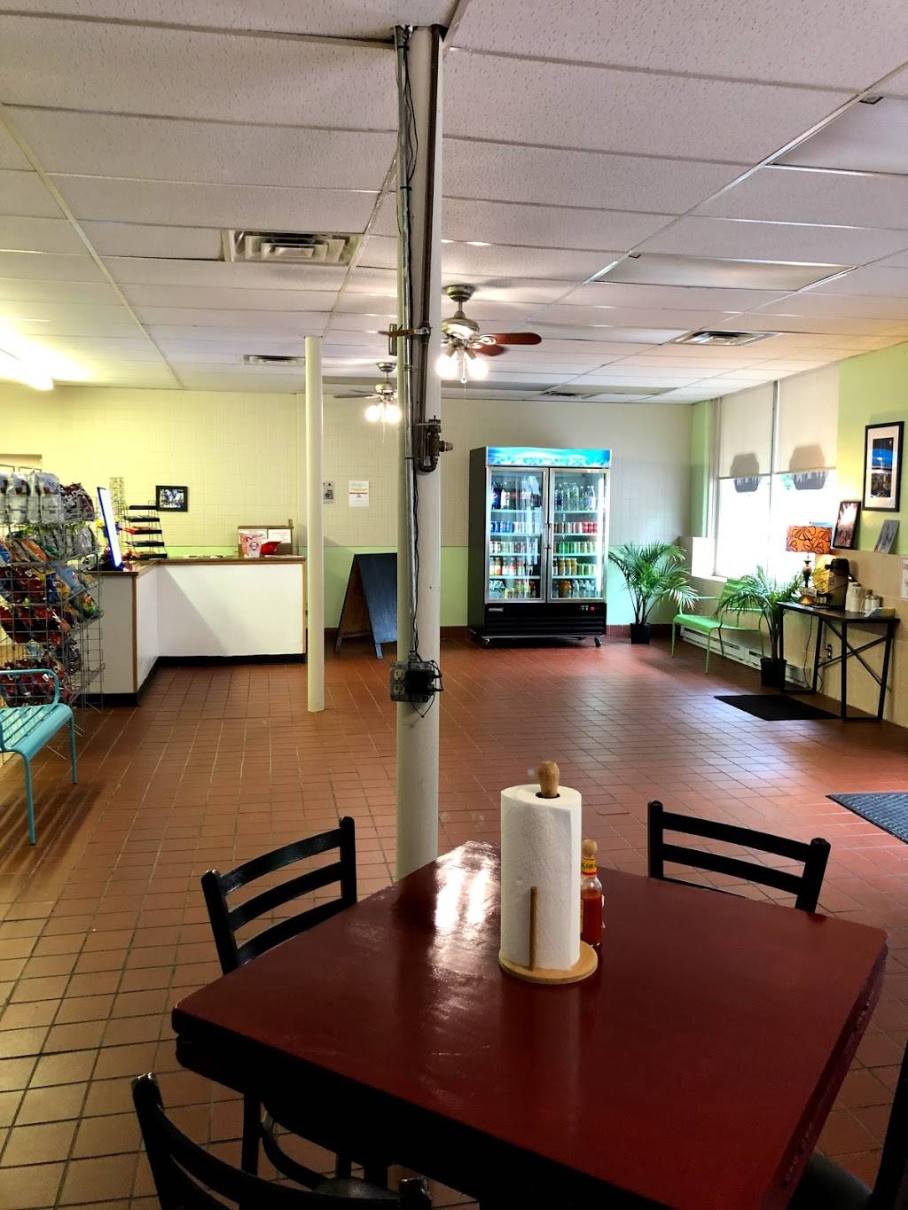 Philly Cheesesteaks and Locks | restaurant | 1300 Rte 9W, Marlboro, NY 12542, USA | 8452369600 OR +1 845-236-9600