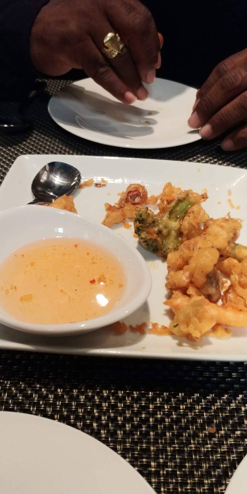 Moon River Thai Bistro | restaurant | 9211-1 N Tryon St, Charlotte, NC 28262, USA | 9802367495 OR +1 980-236-7495