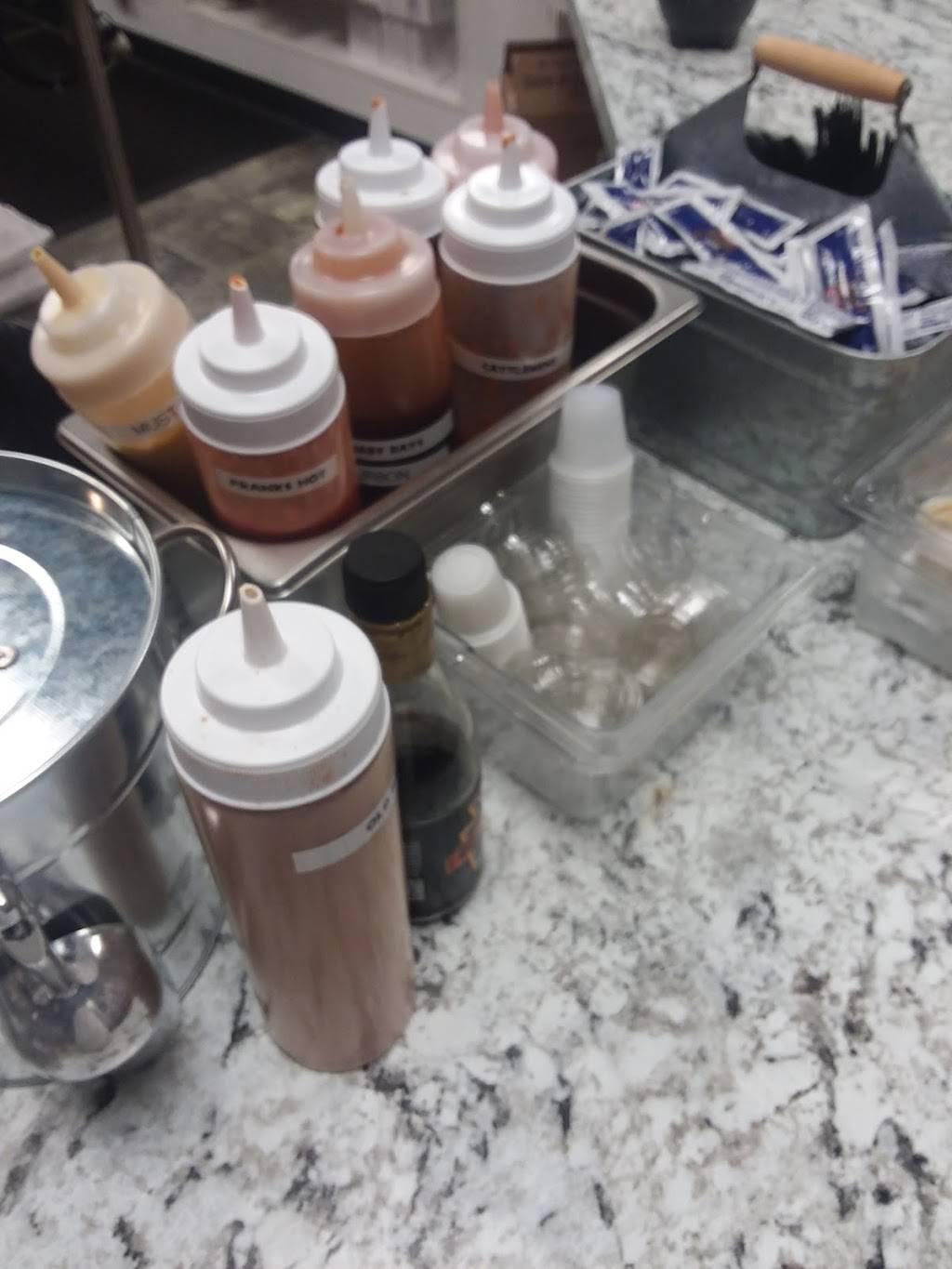 West River pit bbq | restaurant | 5544 Muddy Creek Rd, West River, MD 20778, USA | 4432946285 OR +1 443-294-6285