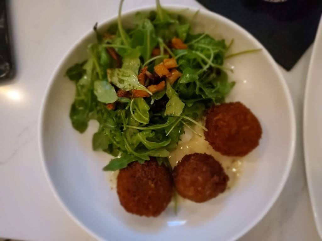 South Bay Greenwich | restaurant | 403 Greenwich Ave, Greenwich, CT 06830, USA | 2037171836 OR +1 203-717-1836