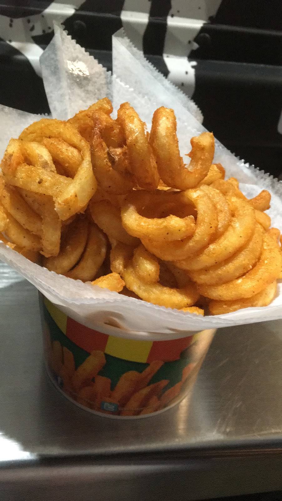 Miami Food Truck Events Tuesdays at Haulover Park | restaurant | 10800 Collins Ave, Miami Beach, FL 33154, USA | 7862876688 OR +1 786-287-6688