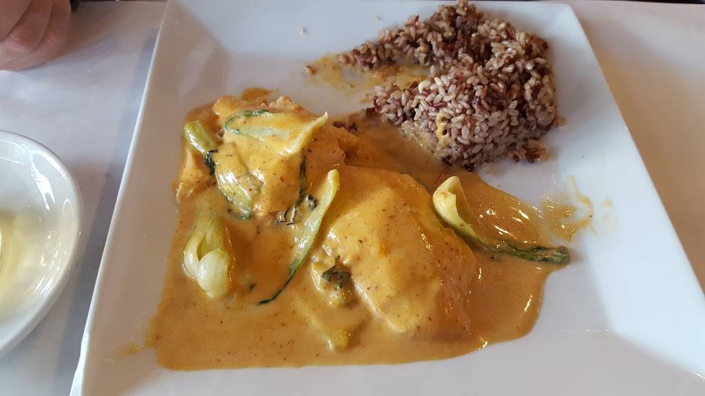 50-Fifty Asian Fusion | restaurant | 201 N Indian Hill Blvd, Claremont, CA 91711, USA | 9096215599 OR +1 909-621-5599