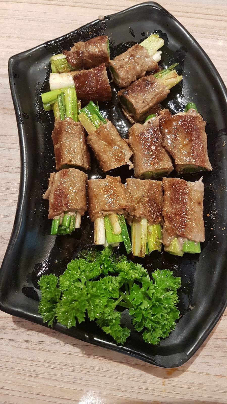 Diamond Sushi | restaurant | 29 Anne St S, Barrie, ON L4N 2C5, Canada | 7052526833 OR +1 705-252-6833