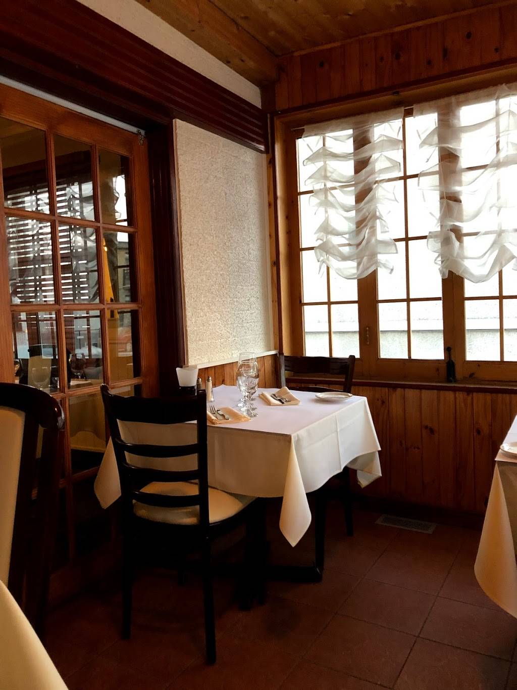 STEAK ETC | restaurant | 168 Rue Saint-Louis, Saint-Eustache, QC J7R 1Y3, Canada | 4509742727 OR +1 450-974-2727