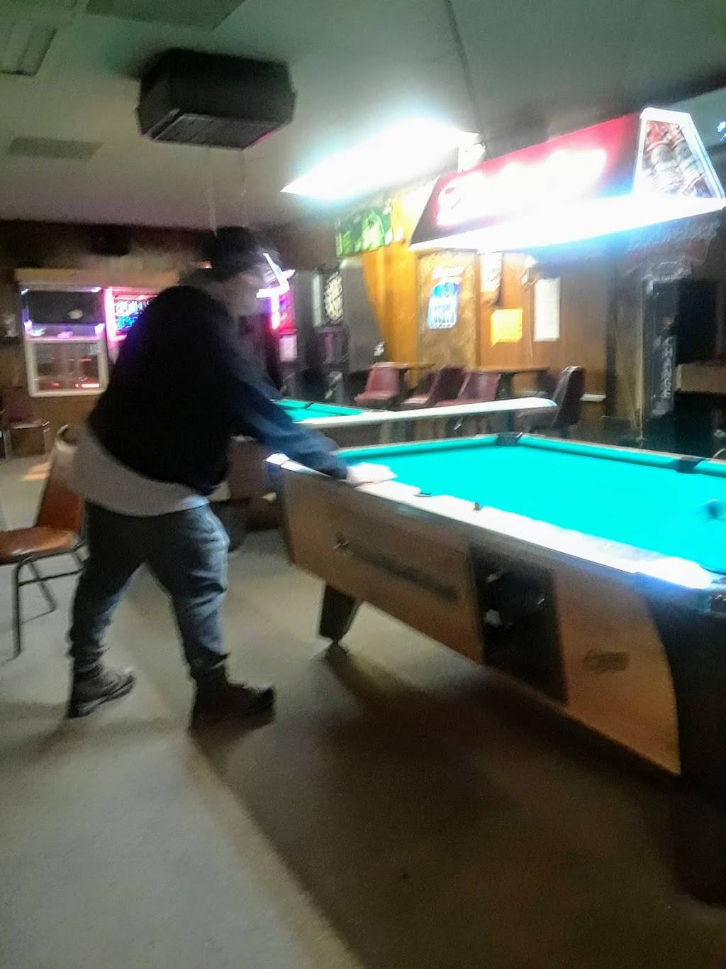 Wooden Nickel | restaurant | 2724 Madison Ave, Indianapolis, IN 46225, USA | 3177843817 OR +1 317-784-3817