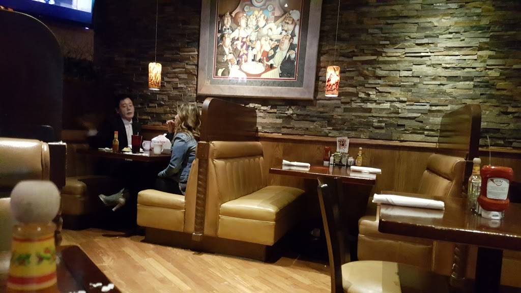 Lakes Lounge | restaurant | 2920 Lake East Dr, Las Vegas, NV 89117, USA | 7023639733 OR +1 702-363-9733