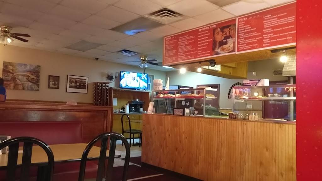 Primos Pizza | restaurant | 573 Union Ave, New Windsor, NY 12553, USA | 8455694463 OR +1 845-569-4463