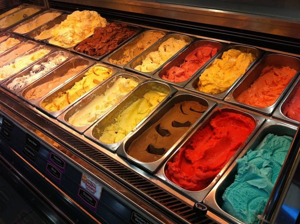 Cold Stone Creamery | bakery | 3535 Hempstead Turnpike, Levittown, NY 11756, USA | 5167963500 OR +1 516-796-3500