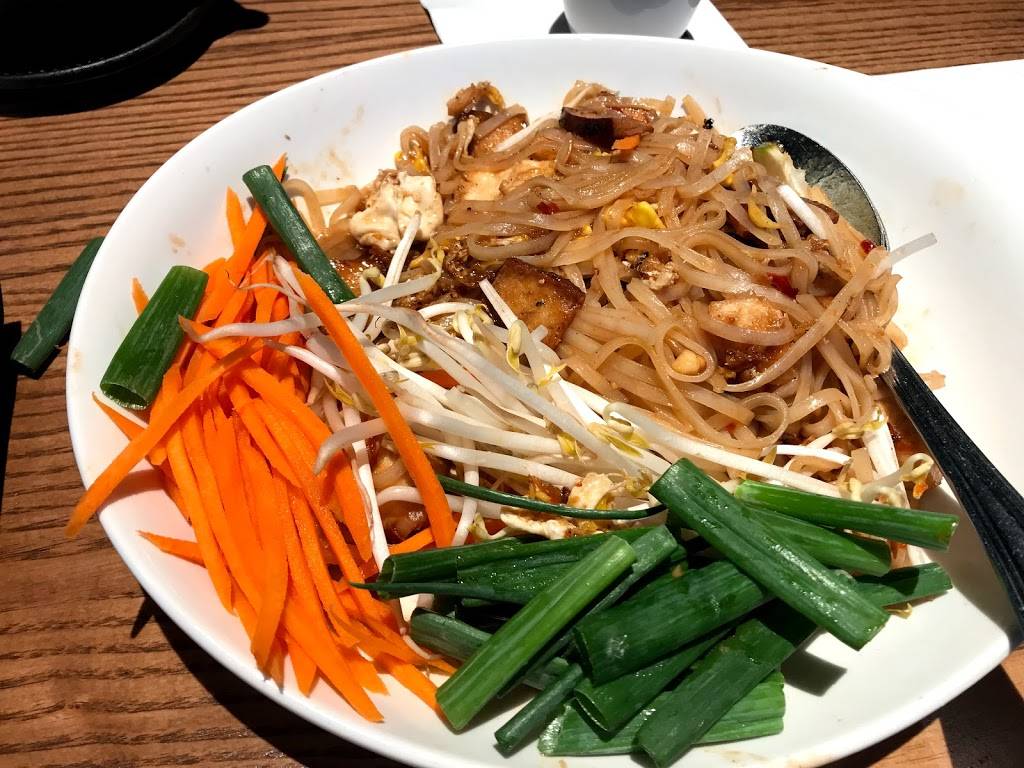 P.F. Changs | restaurant | 1862 Victory Circle L100, Daytona Beach, FL 32114, USA | 3863177020 OR +1 386-317-7020